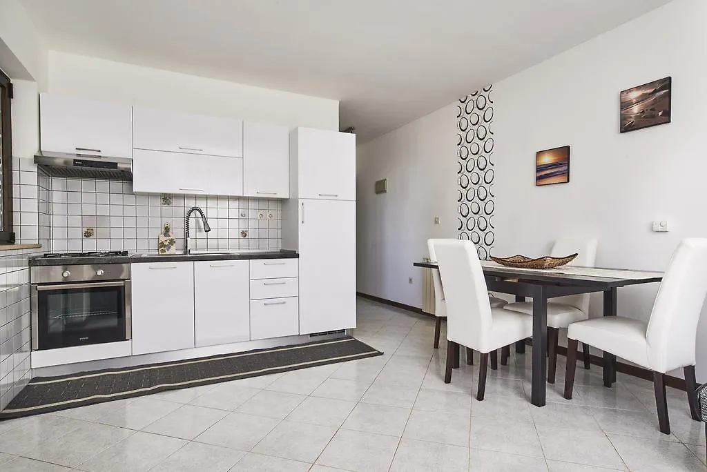 Lovely Roses Umag Appartement